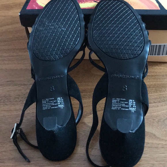 NIB Black velvet heels size 8 - Picture 6 of 8